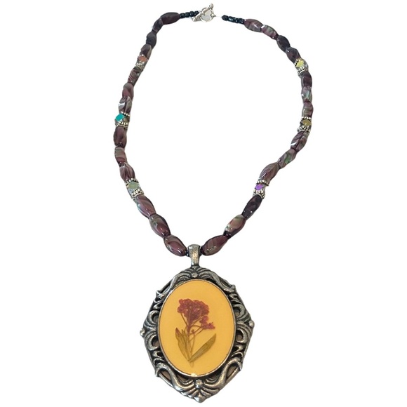 Handmade dried preserved flower inside resin pendant boho glass beads purple - Picture 1 of 9